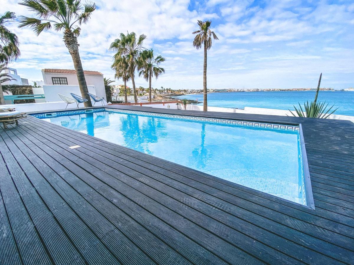 קורלחו Villa Los Flamencos By Veaco- Beachfront & Pool מראה חיצוני תמונה